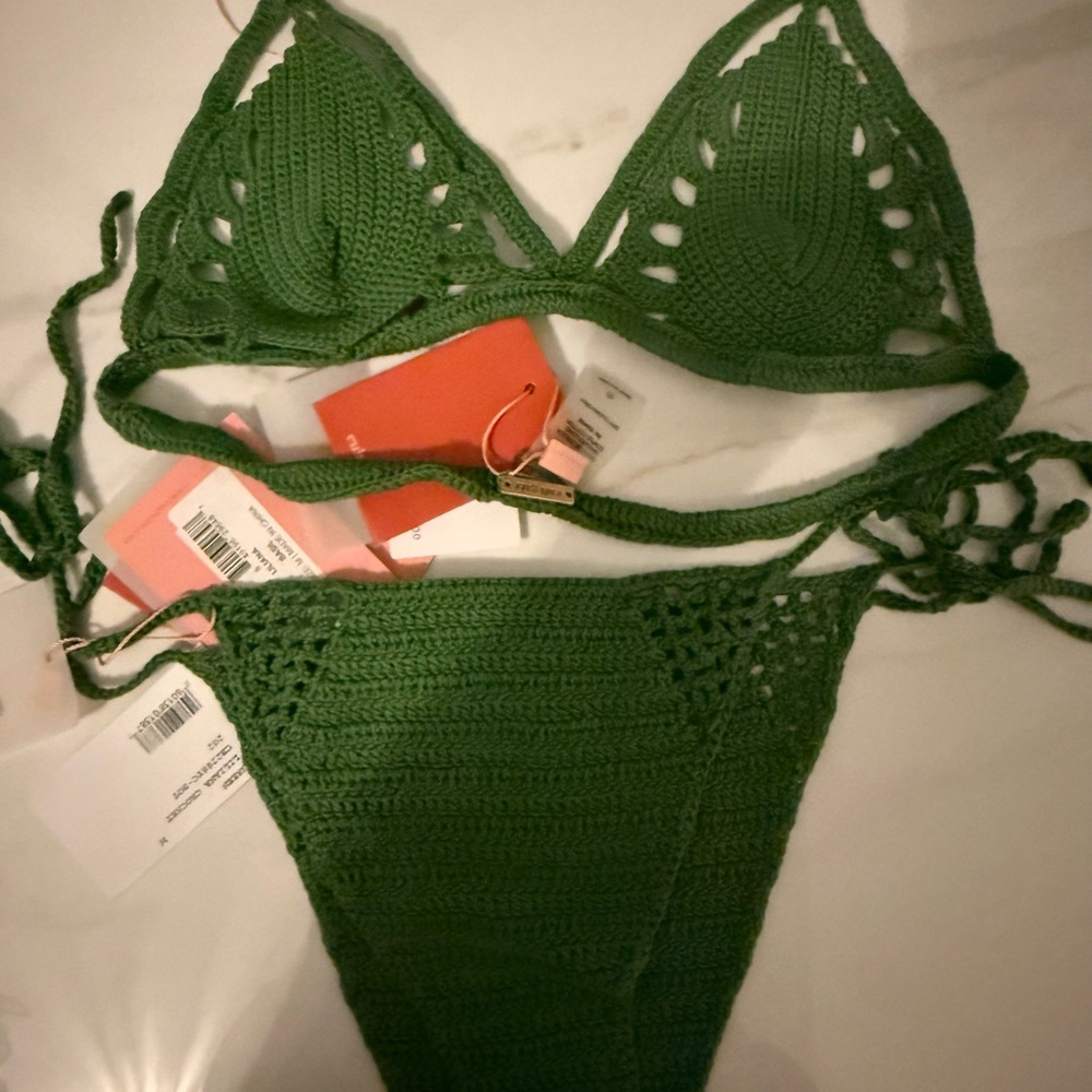 CULT GAIA 🔥🔥💚💚 NWT
Liliana Crochet Bikini Set